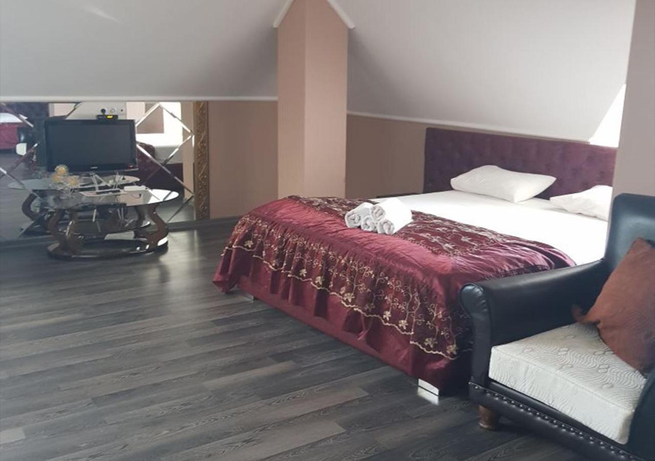 צ'יסינאו Emperum Nelson Hotel מראה חיצוני תמונה