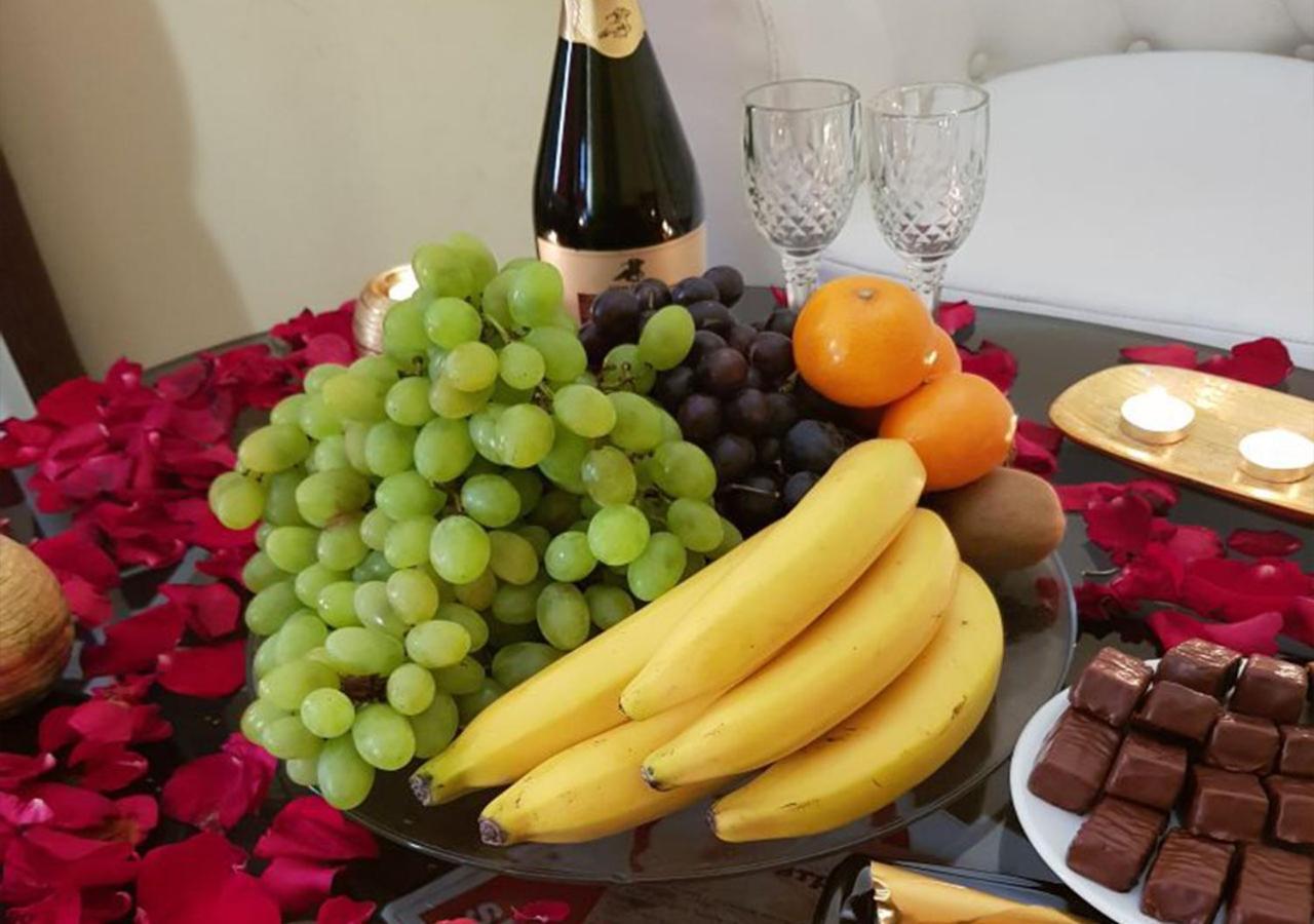 צ'יסינאו Emperum Nelson Hotel מראה חיצוני תמונה