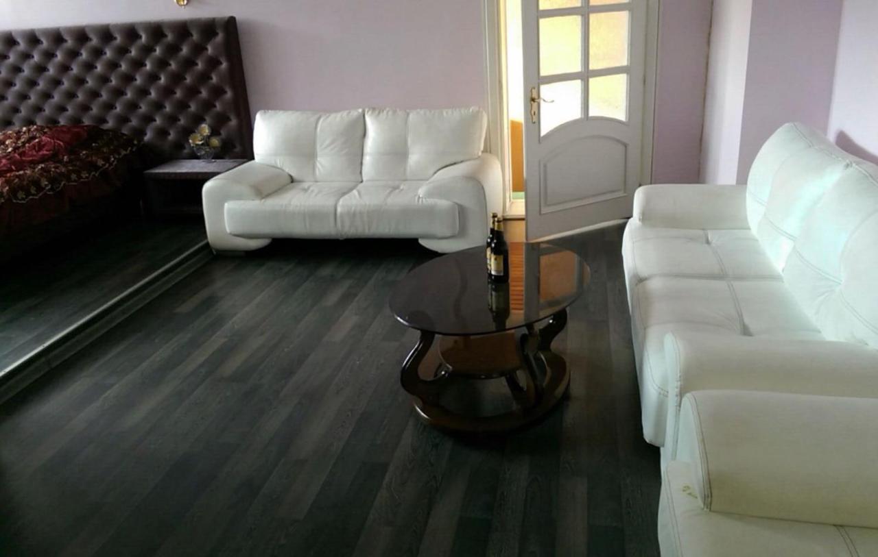 צ'יסינאו Emperum Nelson Hotel מראה חיצוני תמונה