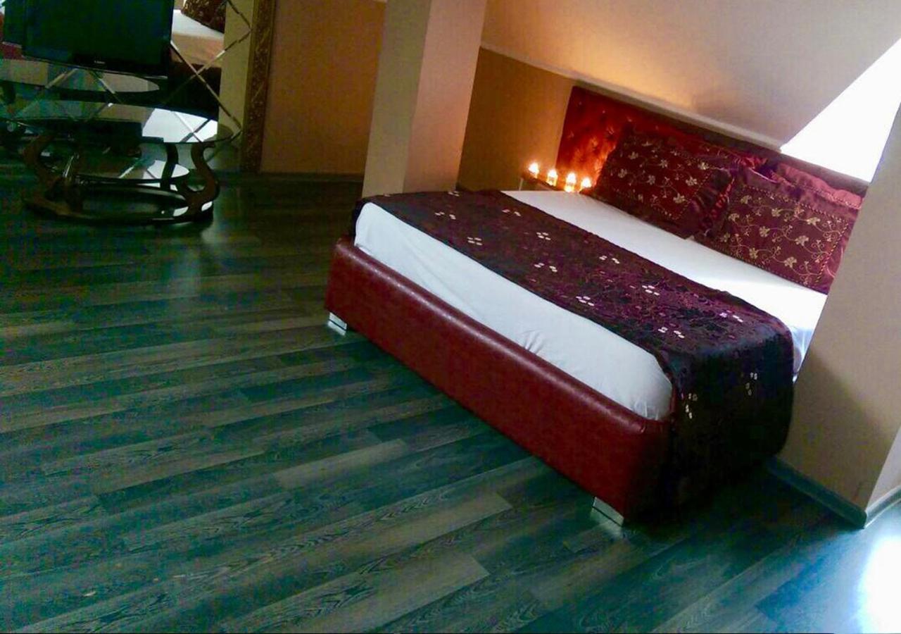 צ'יסינאו Emperum Nelson Hotel מראה חיצוני תמונה
