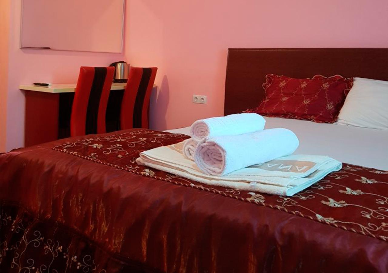 צ'יסינאו Emperum Nelson Hotel מראה חיצוני תמונה